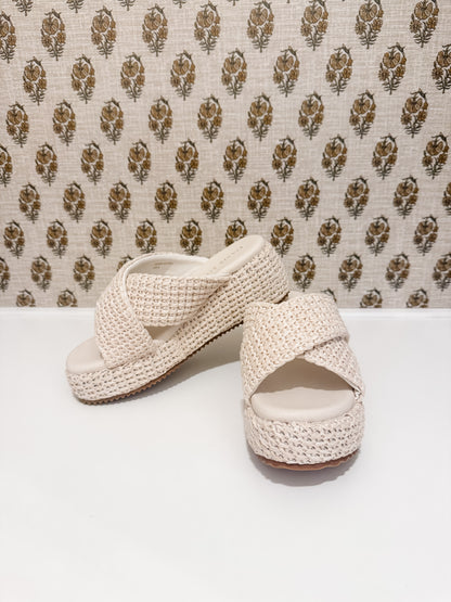 Junie platform sandal
